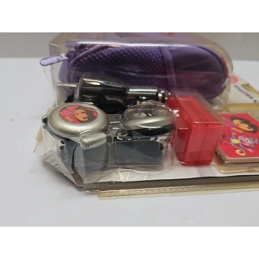 sealed dora the explorer‎ nintendo game boy advance starter kit 2006 damaged box